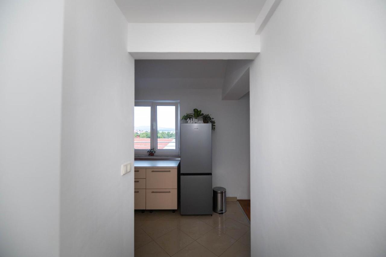 Sunny Beach Apartments Шибеник Екстер'єр фото