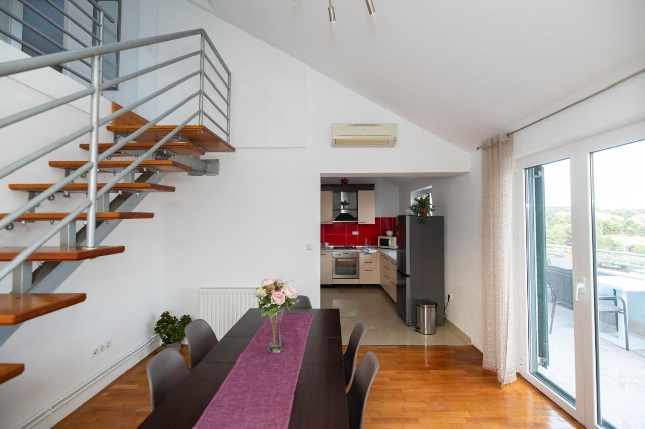 Sunny Beach Apartments Шибеник Екстер'єр фото